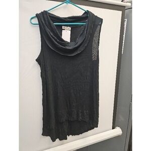 r2d apparel Size  Small   Blouse Fold Down Neck Sleeveless R2D1